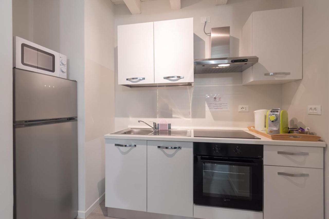 ברשה Palazzetto Vittoria - F&L Apartment מראה חיצוני תמונה