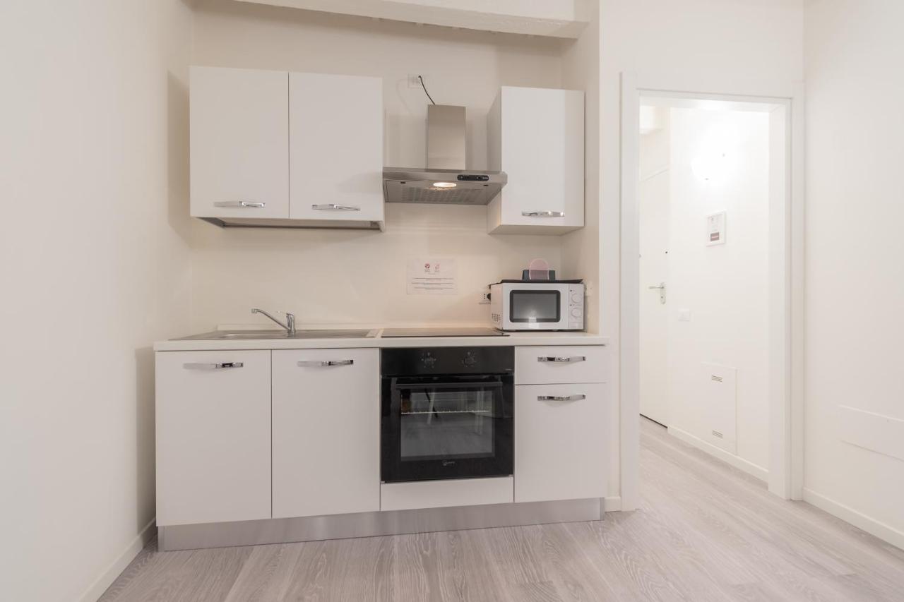 ברשה Palazzetto Vittoria - F&L Apartment מראה חיצוני תמונה